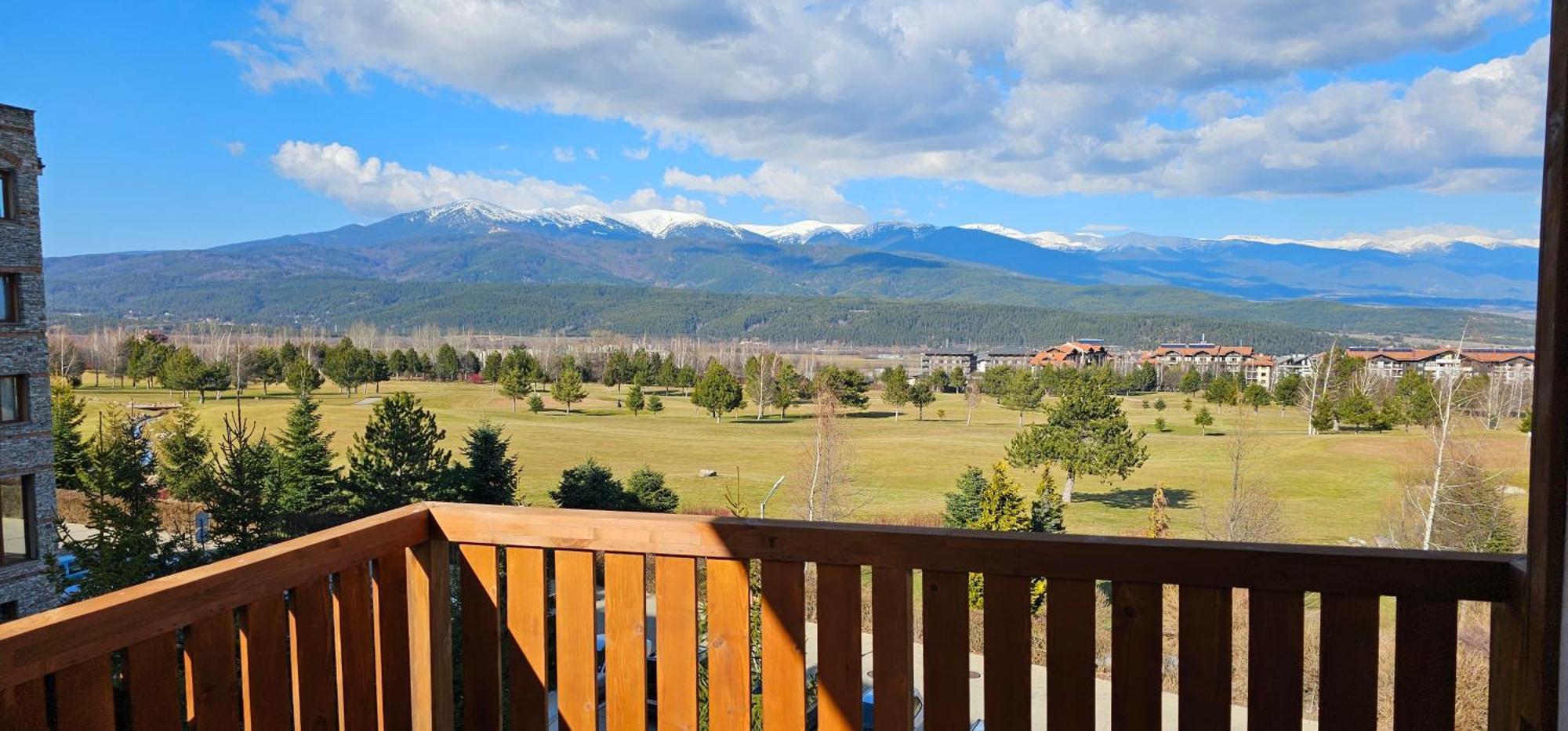 Green Peaks Suite In Pirin Golf & County Club Разлог Екстериор снимка