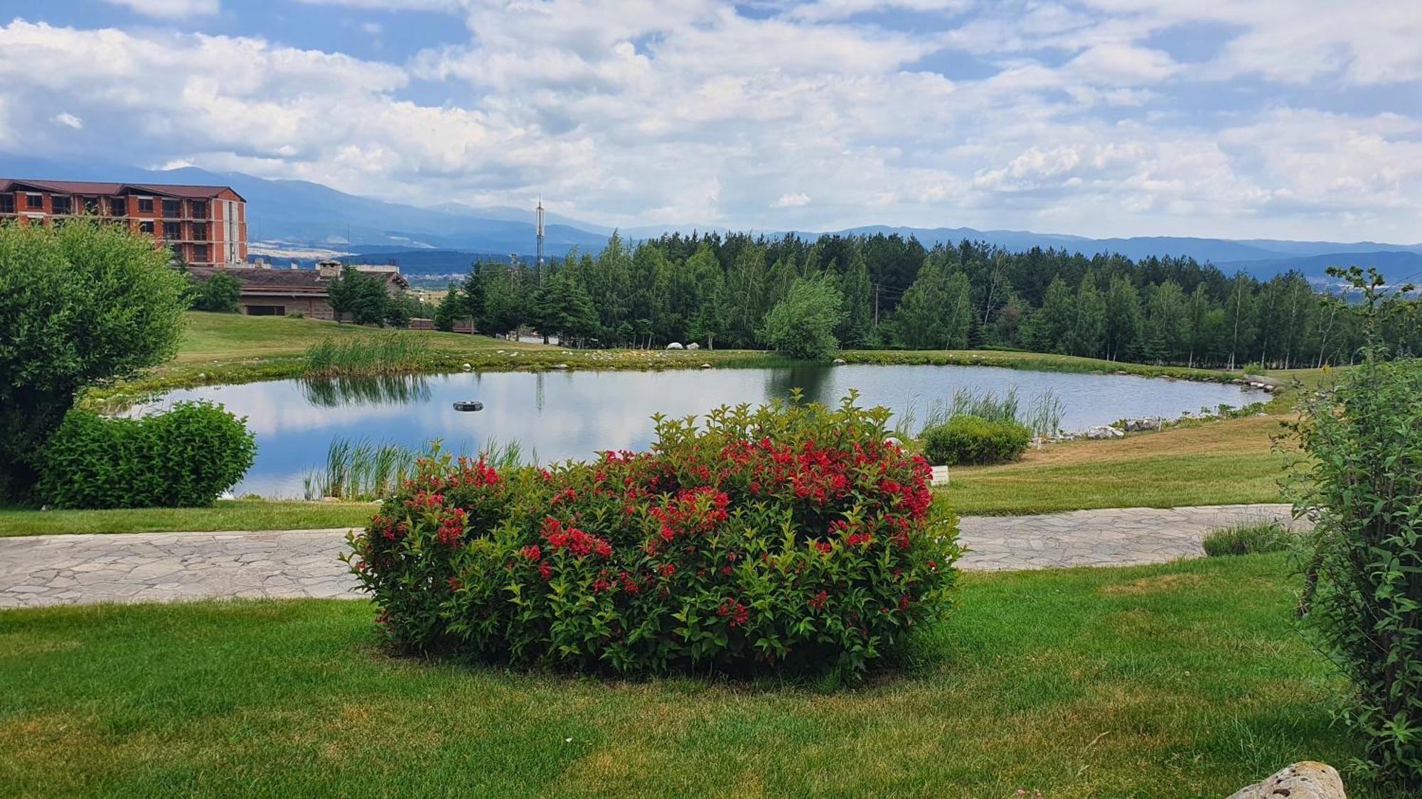 Green Peaks Suite In Pirin Golf & County Club Разлог Екстериор снимка