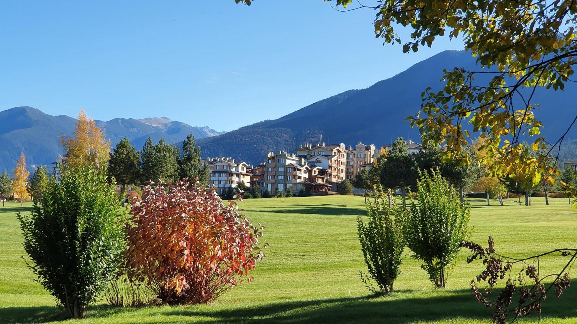 Green Peaks Suite In Pirin Golf & County Club Разлог Екстериор снимка