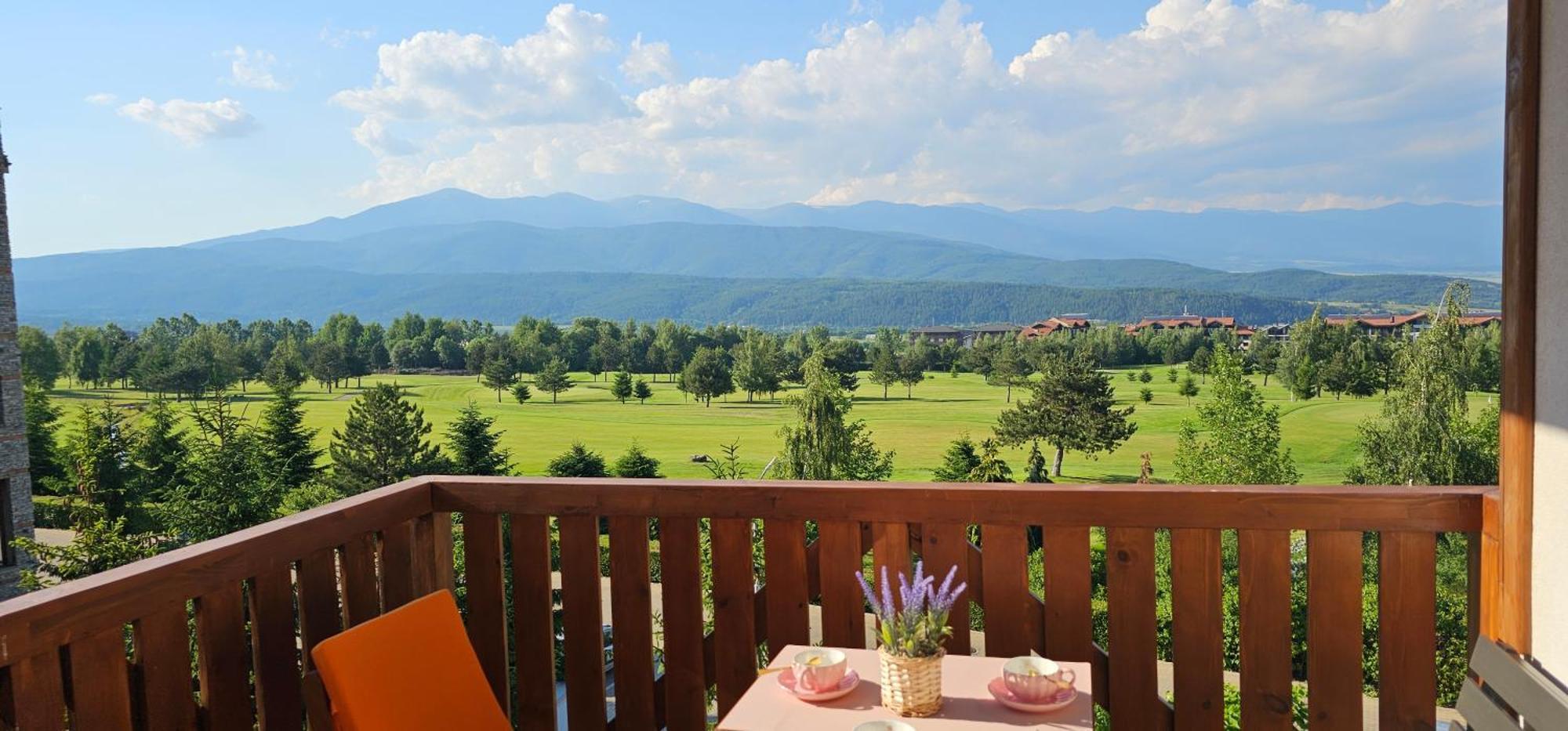 Green Peaks Suite In Pirin Golf & County Club Разлог Екстериор снимка
