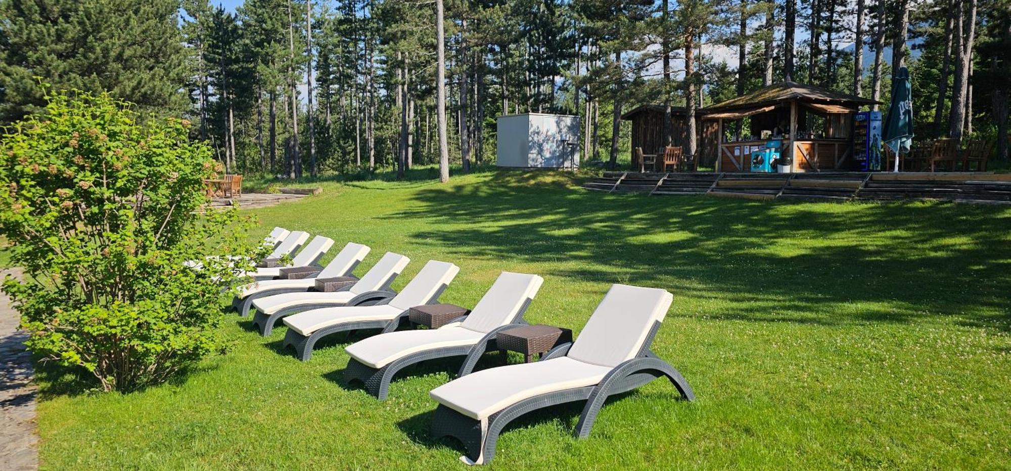 Green Peaks Suite In Pirin Golf & County Club Разлог Екстериор снимка