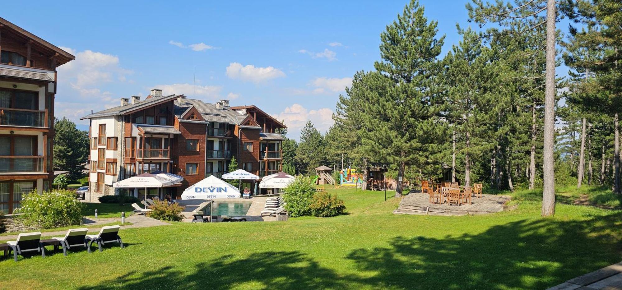 Green Peaks Suite In Pirin Golf & County Club Разлог Екстериор снимка