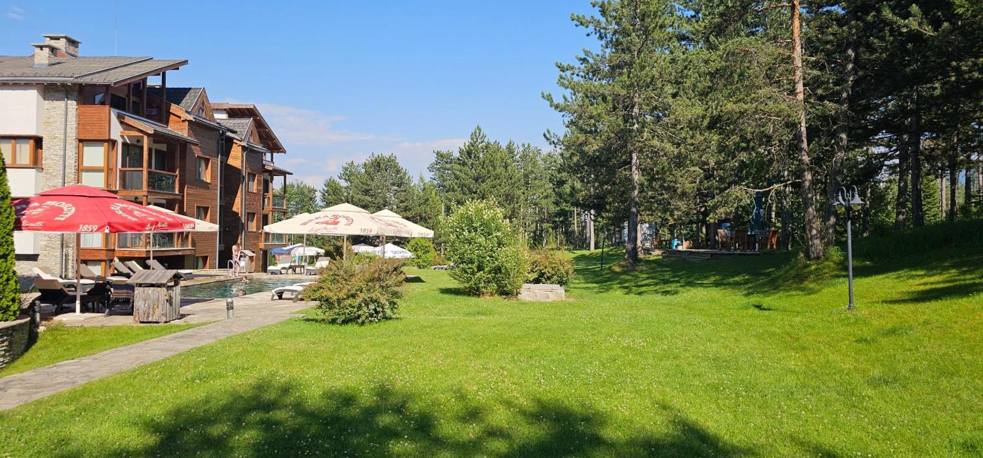 Green Peaks Suite In Pirin Golf & County Club Разлог Екстериор снимка